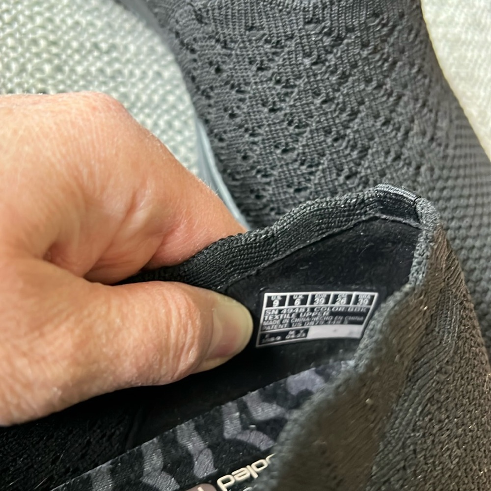 Skechers Women's Seager - Stat - Scalloped Collar, Knit Slip-on  Size 9 NWOT - Picture 7 of 9